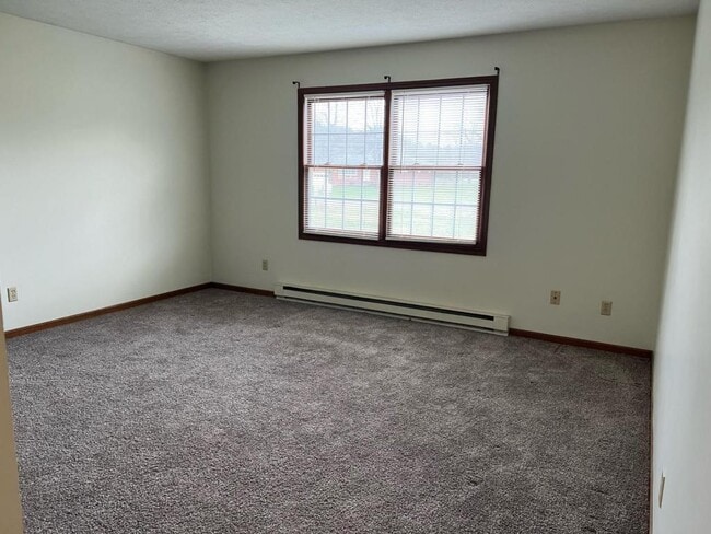 Building Photo - 3672 Lynn Rd, Ravenna, OH 44266