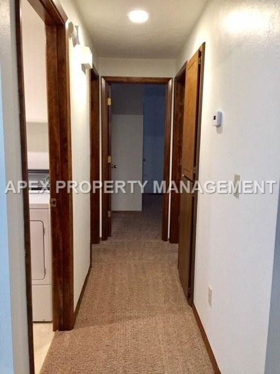 Building Photo - 3092 S Gekeler Ln