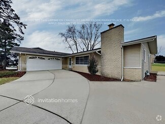 Building Photo - 15416 Ridgeland Ave