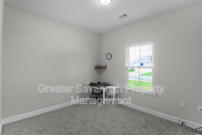 Building Photo - 208 Alyssa Ave