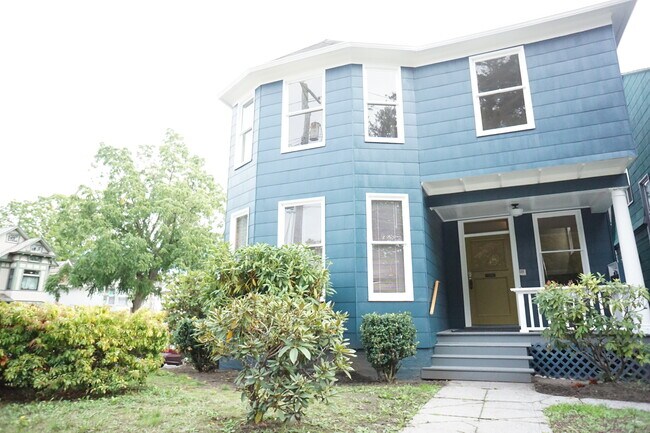 Foto del edificio - 702 6th Ave