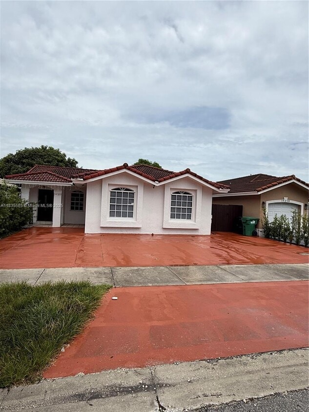 Primary Photo - 14320 SW 147th Ct