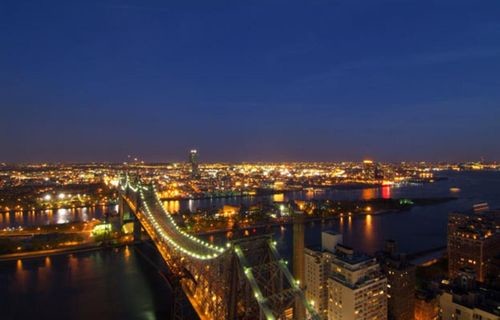 Foto del edificio - 420 E 61st St