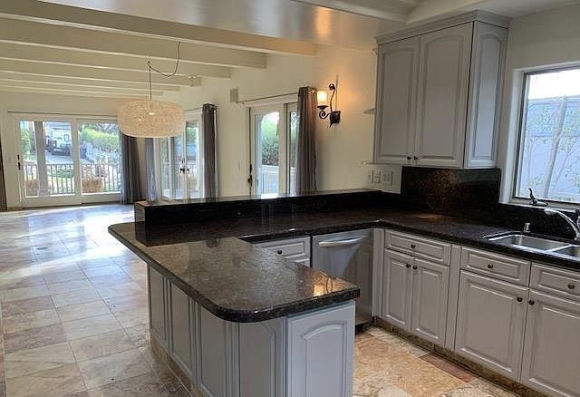 Building Photo - 126 7th St, Del Mar, CA 92014