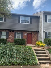 Building Photo - 2939 Heathstead Place