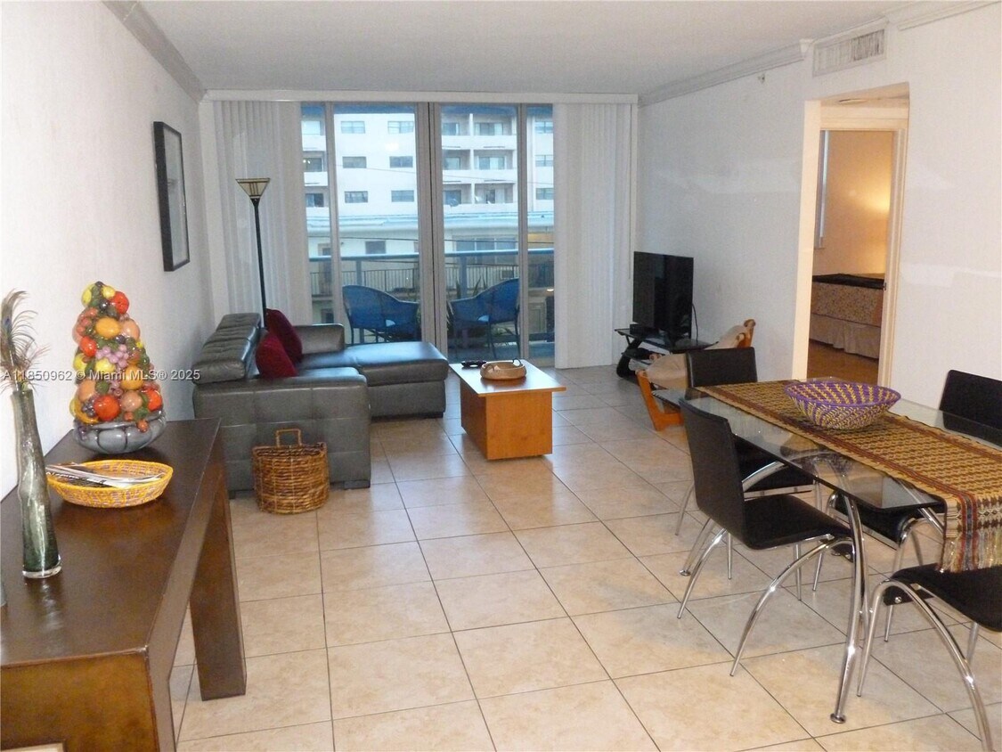 Foto principal - 401 69th St