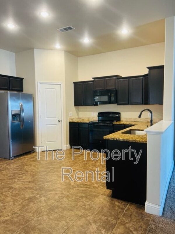 Building Photo - 819 E 97th Ct