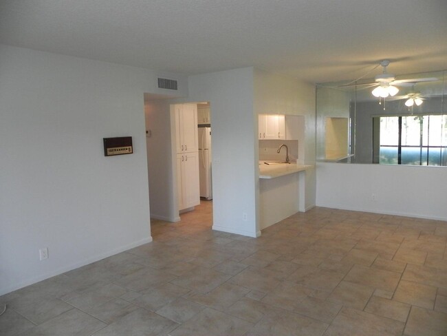 Building Photo - 603 Sea Pine Way