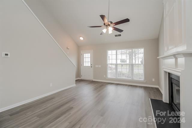 Foto del edificio - 11228 Cypress View Dr