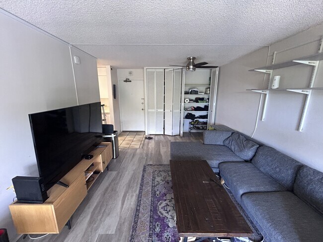 Foto del edificio - 2029 Nuuanu Ave