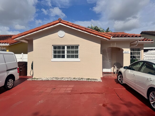 Foto del edificio - 2849 W 71st St