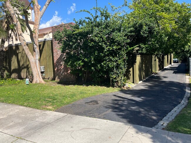 Foto del edificio - 60 N Wilson Ave