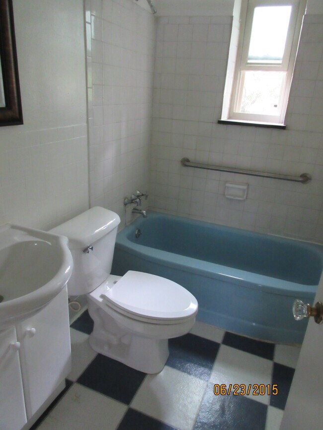 Foto del edificio - 524 Imo Dr