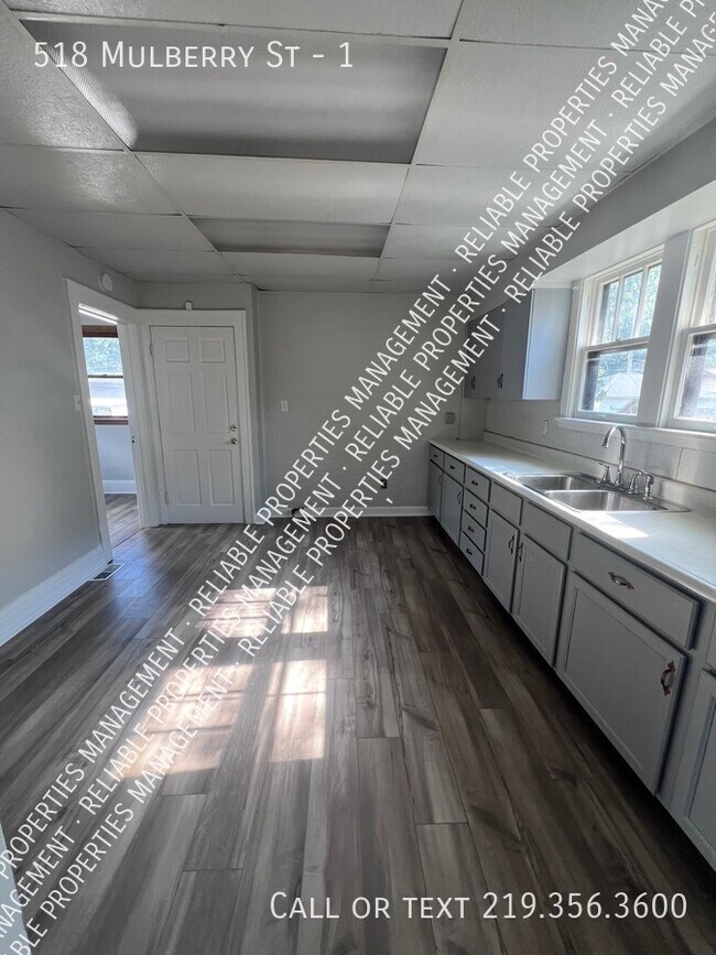 Foto del edificio - 518 Mulberry St