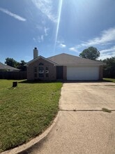 Building Photo - 314 Beaumont Dr