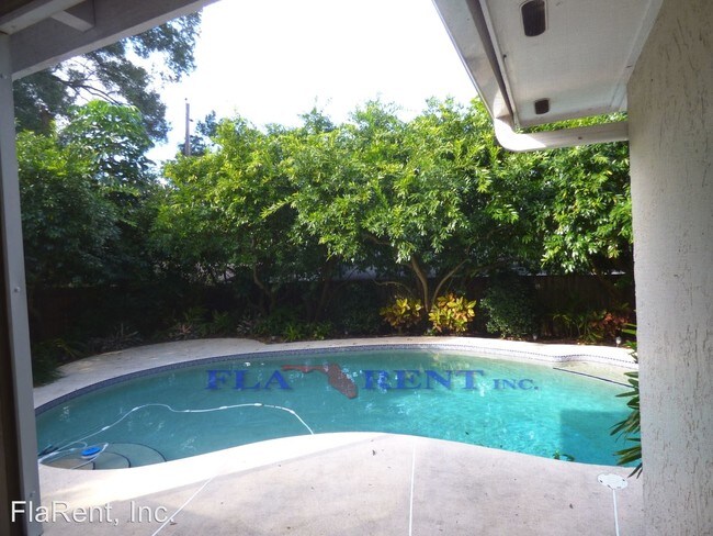 Foto del edificio - 517 Fernwood Dr