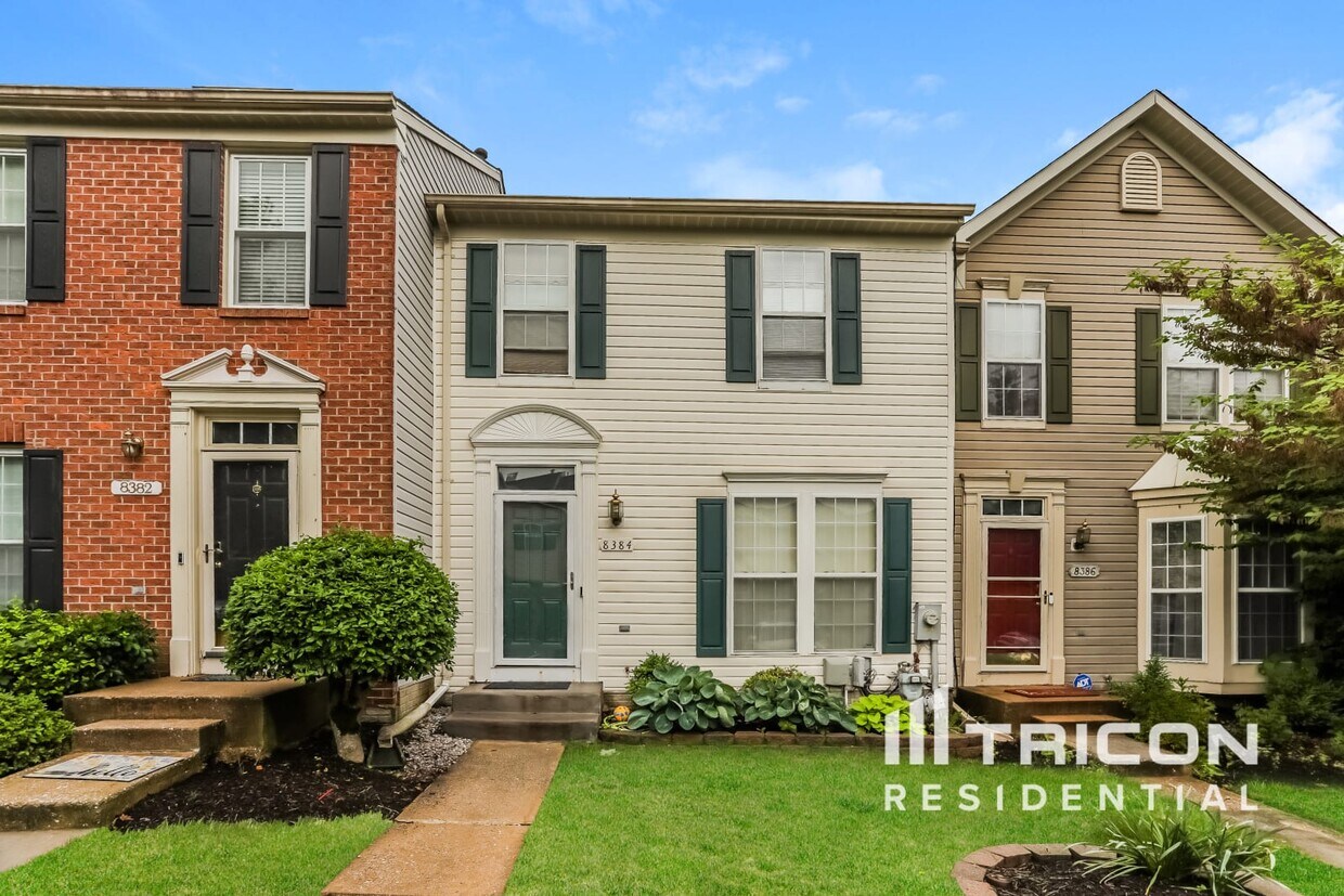 Foto principal - 8384 Frostwood Dr