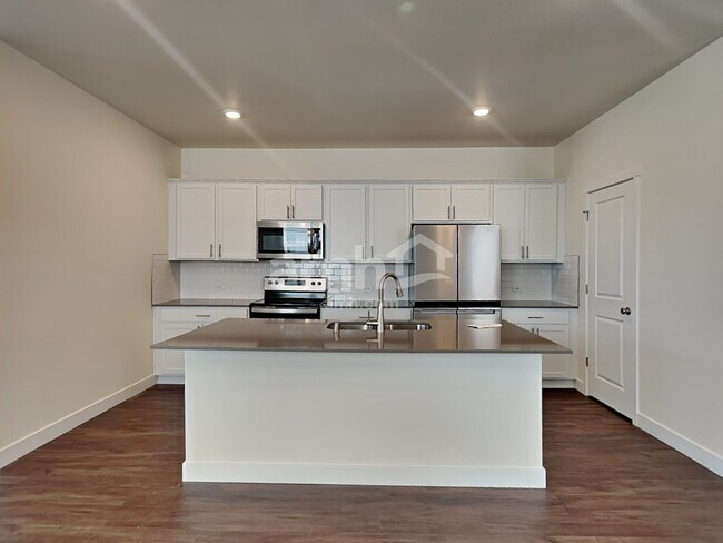 Foto del edificio - 4739 86th Ave NE