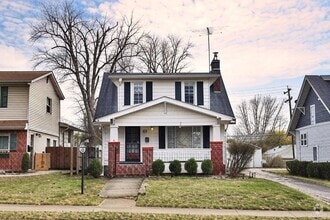 Building Photo - 93 E Lincoln Ave