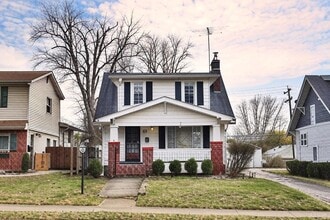 Building Photo - 93 E Lincoln Ave