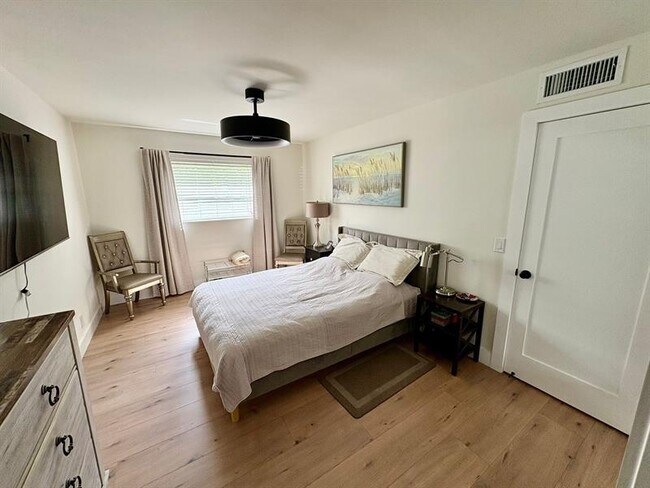 Foto del edificio - 22805 SW 66th Ave
