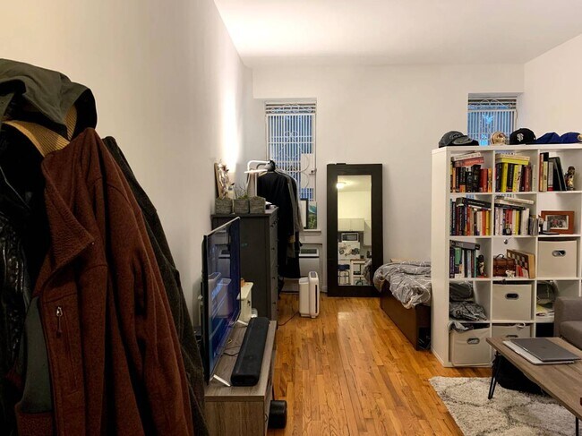Building Photo - Prime West Village studio  - PERRY STREET