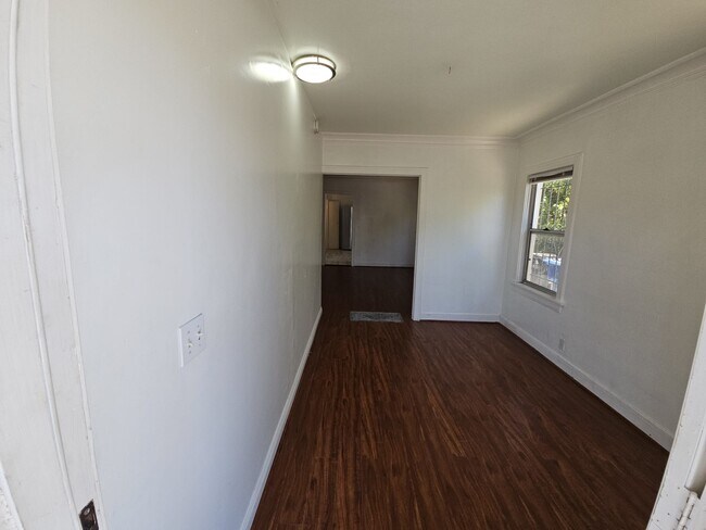 Foto del edificio - 4239 W 25th St