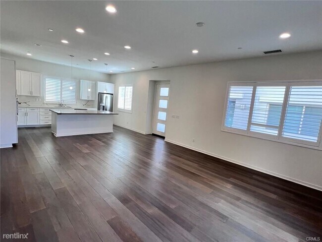 Foto del edificio - 3 br, 2.5 bath Condo - 107 Menkar