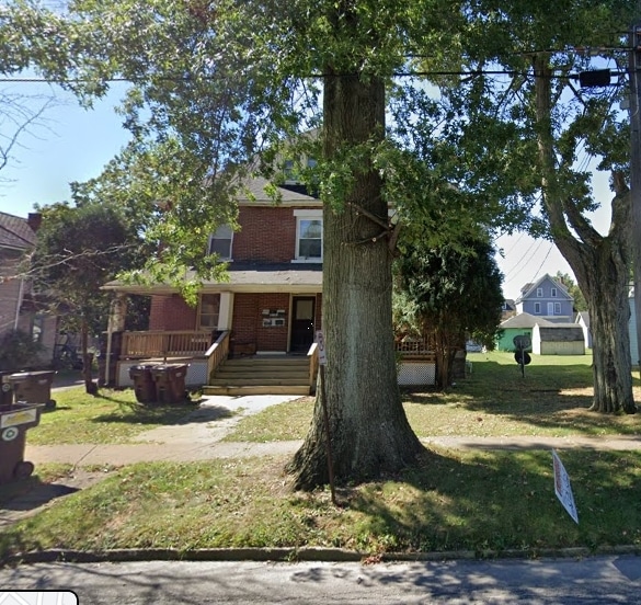 Building Photo - 312 W Main St