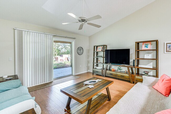 Foto del edificio - 10444 Copperwood Dr