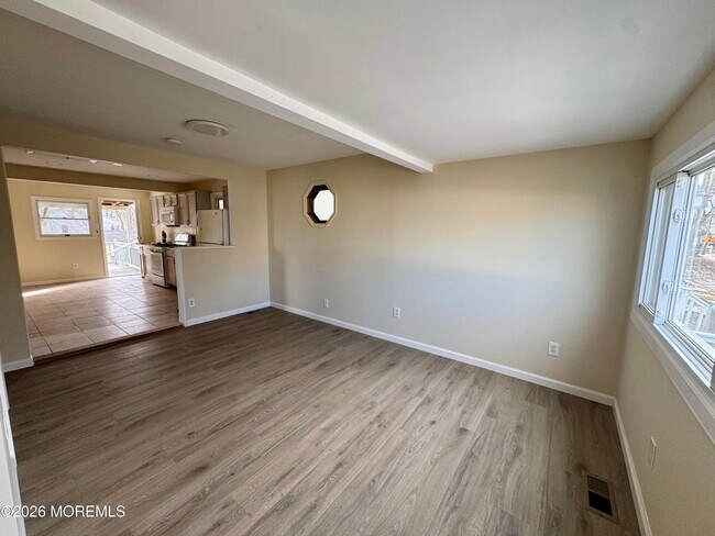 Foto del edificio - 20 Bray Ave