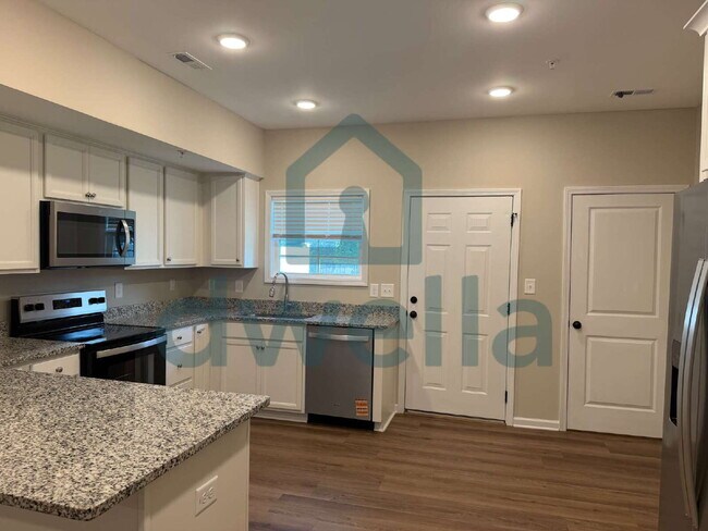 Building Photo - NEW CONSTRUCTION | 2-BEDROOM TOWNHOME | HISTORIC HAYMOUNT Modern Comfort Meets Historic Fayettevi...