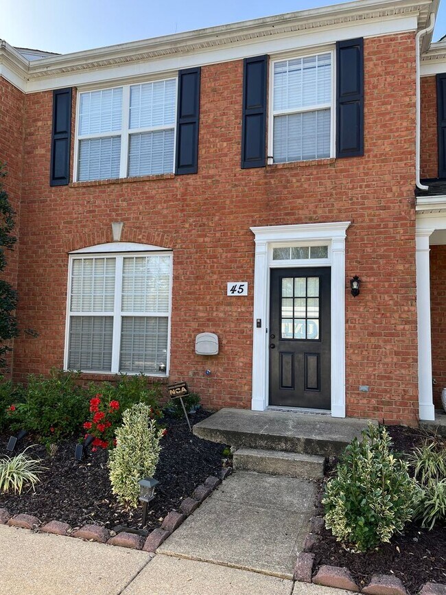 Building Photo - 3 Bedroom Townhome in Brentwood