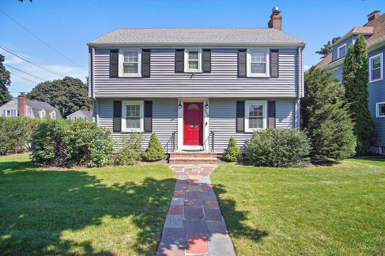 1160 Main St, Wakefield, MA 01880 House Rental in Wakefield, MA