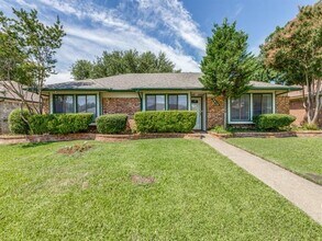 Building Photo - 2614 San Saba St