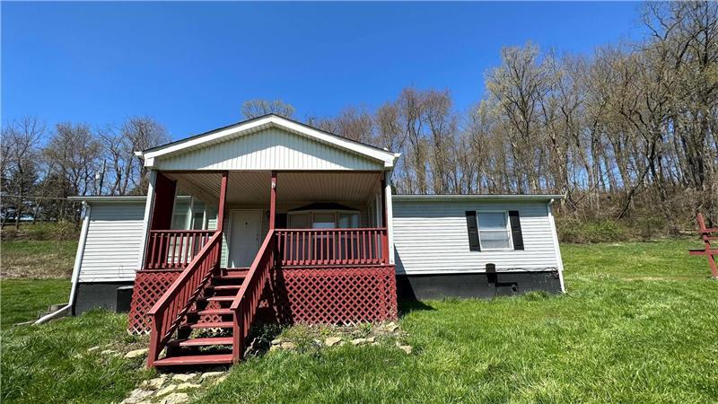 Primary Photo - 978 Township Rd 156
