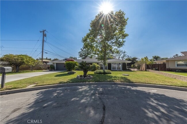 Building Photo - 4661 Woodhaven Dr