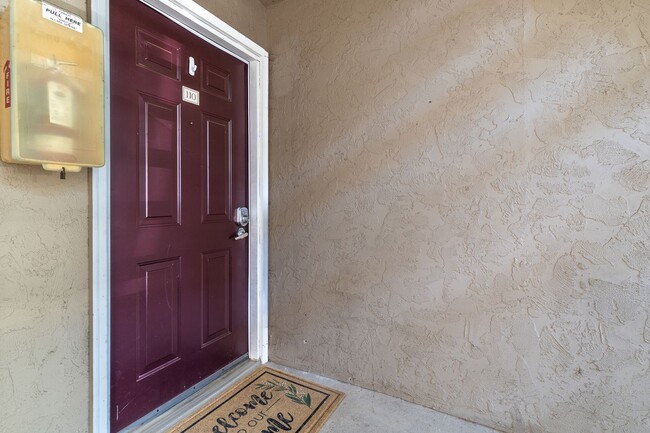 Foto del edificio - 19230 Forest Park Dr NE