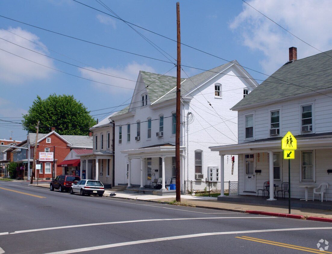 Foto del edificio - 626 Salem Ave
