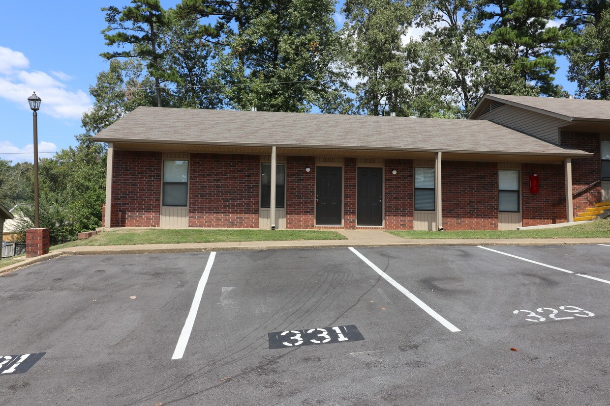 151 Summerwood Dr, Benton, AR 72015 Apartments in Benton, AR