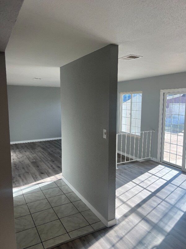 Foto del edificio - 2090 Blackwood Dr