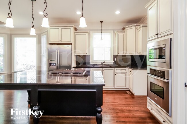 Foto del edificio - 1304 Westminster Dr