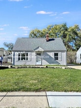 Building Photo - 1254 Elmwood Rd