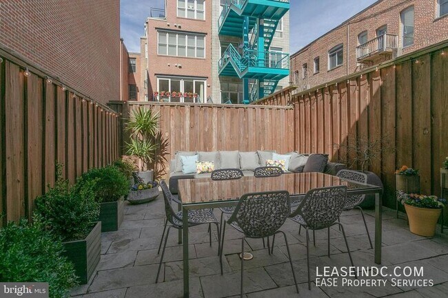 Foto del edificio - 442 M St NW