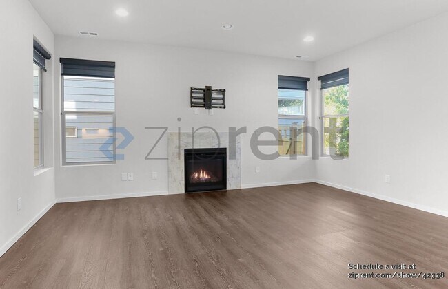 Building Photo - 32830 Madrona Ave SE