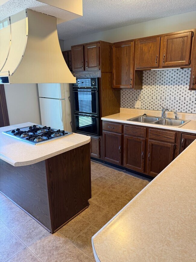 Foto del edificio - AWESOME WEST SIDE DUPLEX!