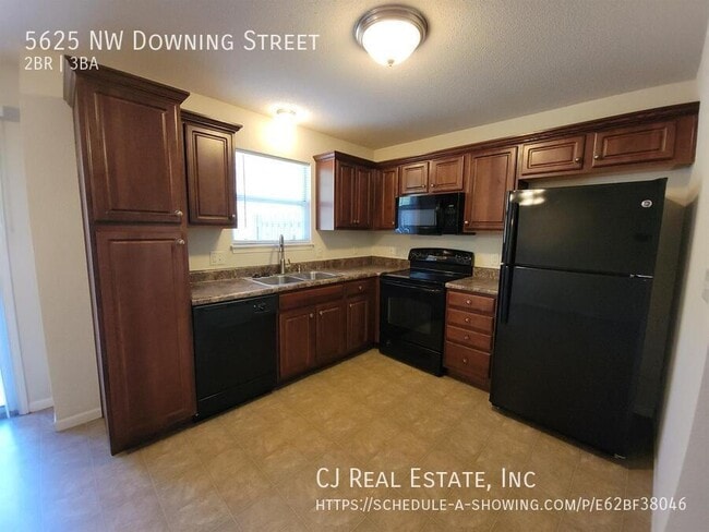 Building Photo - 5625 NW Downing St