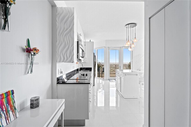Foto del edificio - 60 SW 13th St