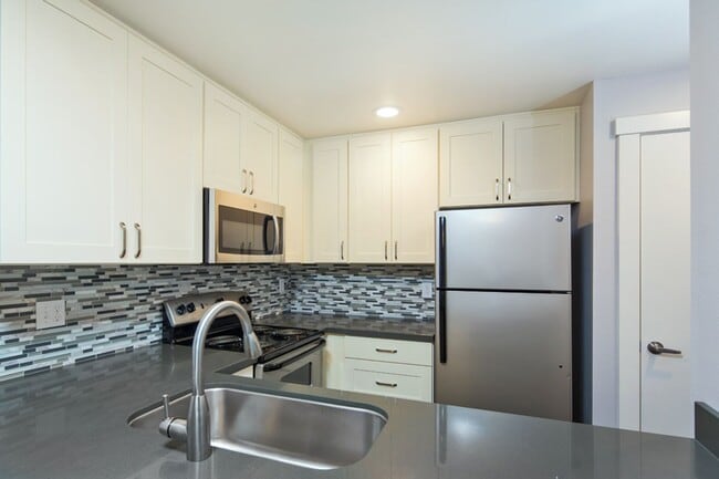 Photo - 11109 NE 128th St Apartment