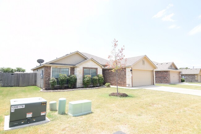 Foto del edificio - 8109 Fieldstone Dr